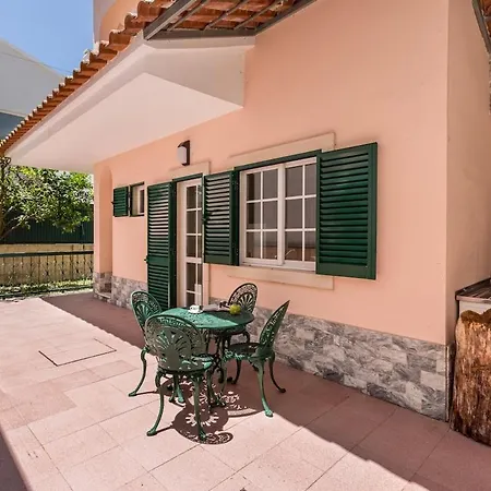 Guestready - Superb House With A Garden & Patio Vendégház Charneca