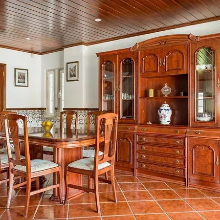 Guestready - Superb House With A Garden & Patio Charneca