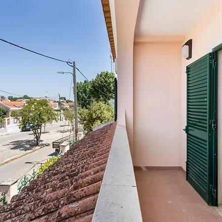 Guestready - Superb House With A Garden & Patio Gasthof Charneca (Setubal)