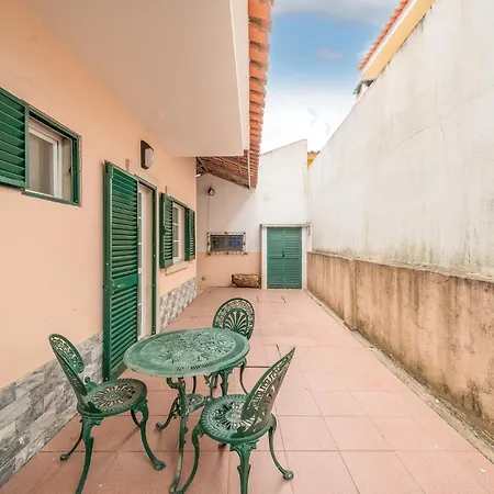 Guestready - Superb House With A Garden & Patio Vendégház Charneca
