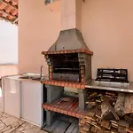 Guestready - Superb House With A Garden & Patio بيت ضيافة