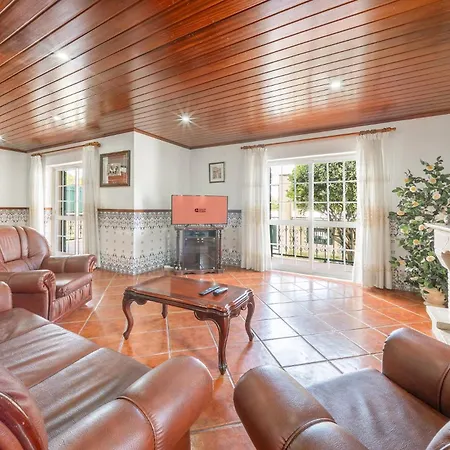ゲストハウス Guestready - Superb House With A Garden & Patio 3*